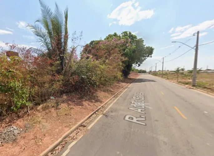 Lote de 5.000 m² à venda em frente ao Jardim do Kita