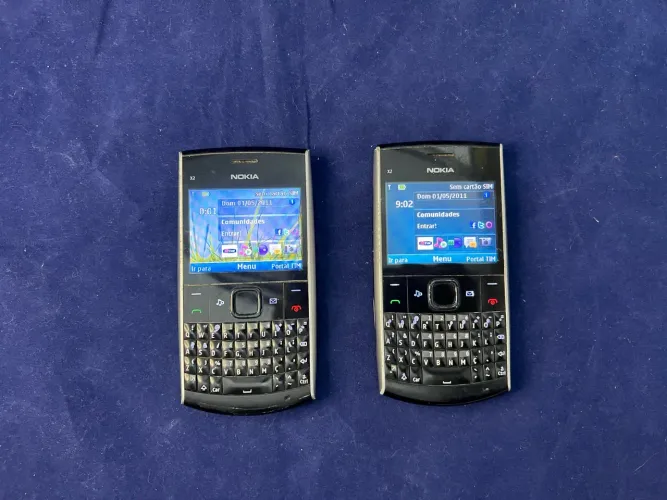 Celular Nokia X2-01 Prata