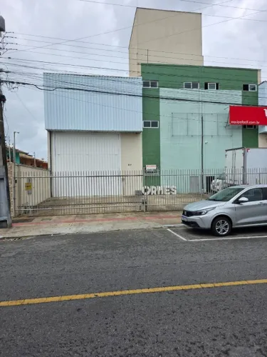GALPÃO PARA LOCAÇÃO - BALNEÁRIO CAMBORIÚ - PRÓXIMO À BR-101