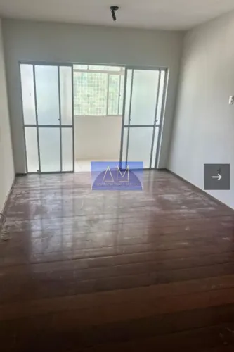 Apartamento à Venda em Espinheiro