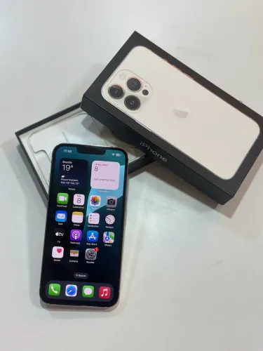 Vendo iPhone 13 Pro Branco 256GB - Impecável!