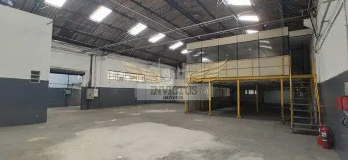 Galpão Comercial/Industrial para Alugar, 945m² - Condomínio Maracanã, Santo André/SP.
