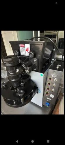 Máquina de fazer salgados
