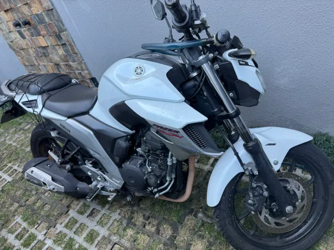 Fazer 250
