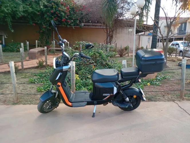 Vendo moto elétrica Soma (Moto chefe)