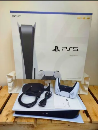 Playstation 5 - 825gb - 2 controles - entrada fisica