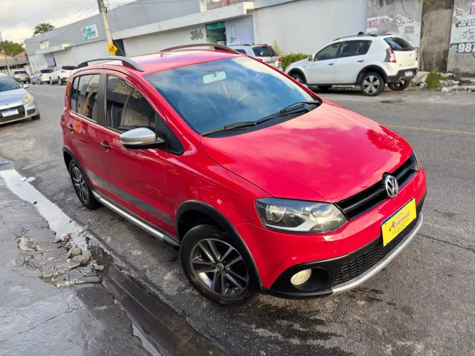 Volkswagen Crossfox 1.6 MI Total Flex 8V 5P 2012