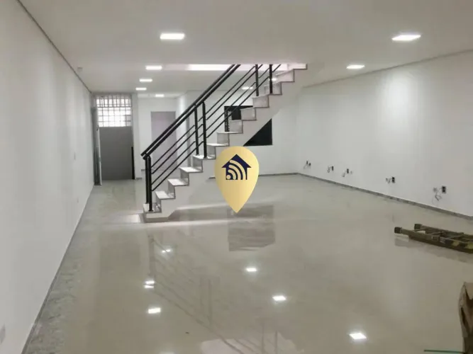 Prédio Comercial à Venda na Vila Rio Branco com 588 m² Útil 3 Pisos e 6 Vagas