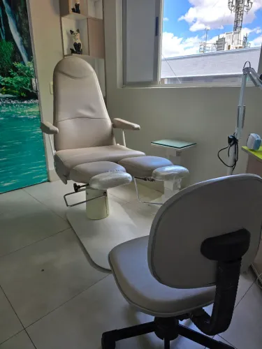 Cadeira de podologia de 3.700 por 3.300