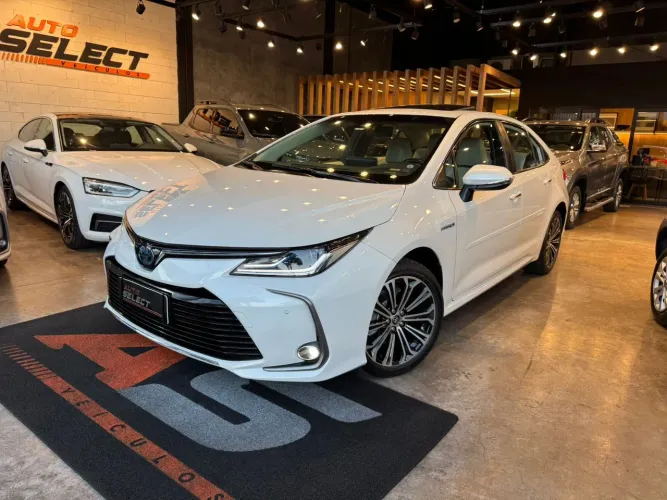 Toyota Corolla Altis Premium Hybrid 1.8 Flex Aut. 2022