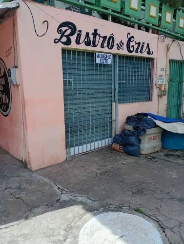 ALUGO PONTO COMERCIAL DE ESQUINA 