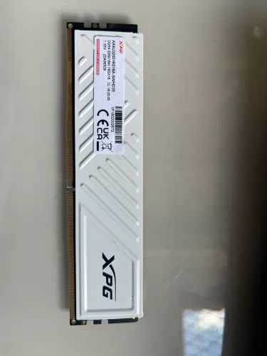 Memória XPG 16GB DDR4 3200MHz CL16 Branca (GAMMIX D35)