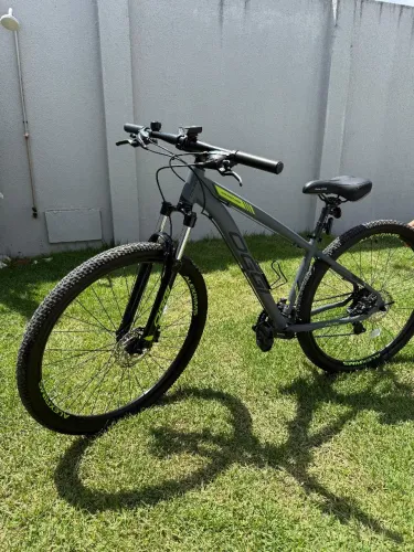 ? Bicicleta Aro 29 Oggi Hacker HDS 24v - Quadro 15,5 (C/ Nota Fiscal)
