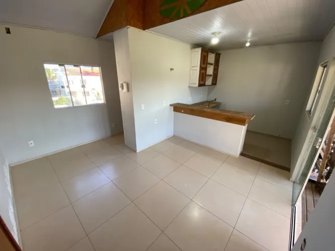 Excelente apartamento de 1 dormitório para locação no bairro Carianos!
