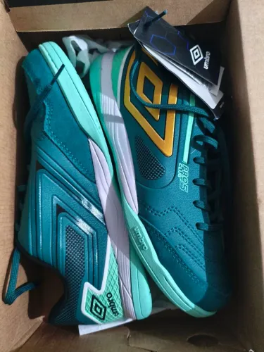 Chuteira umbro pro 5 futsal
