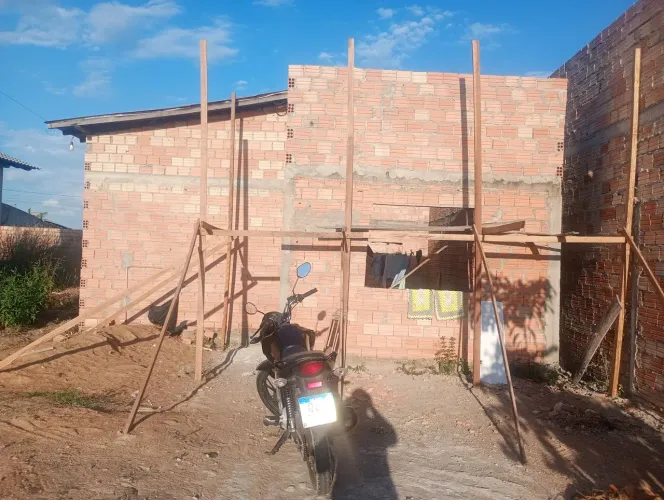 Vendo casa no Caburai 2 em construção