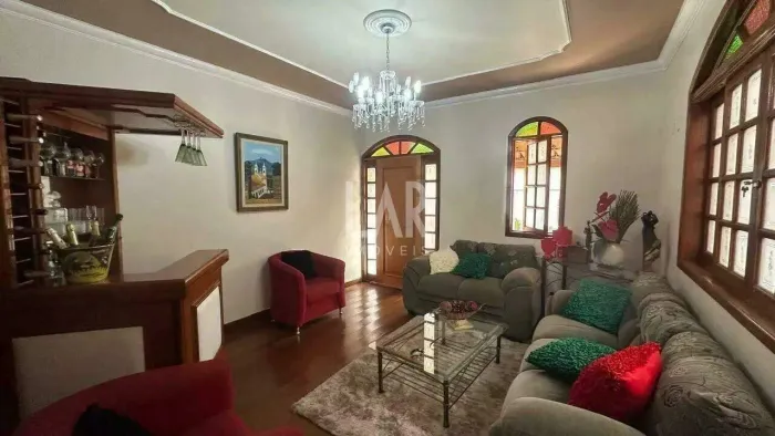 Casa à venda, 6 quartos, 3 suítes, 3 vagas, Betânia - Belo Horizonte/MG