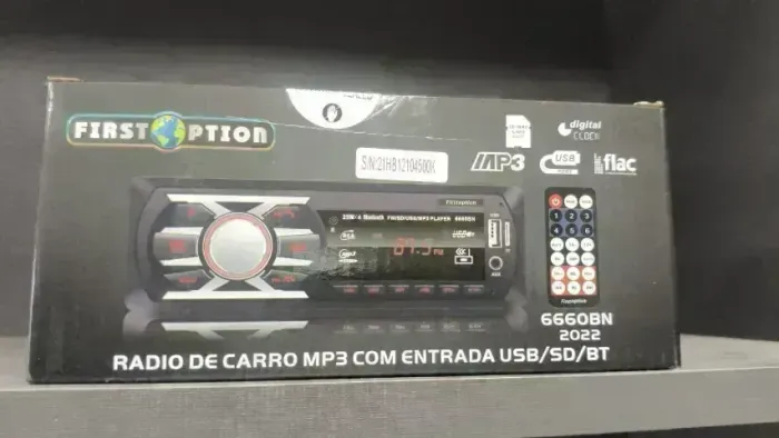 Som automotivo com bluettoth e controle remoto ///.
