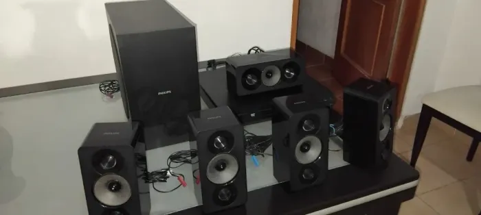 Home Theater Philips 5.1 Canais - Modelo HTD5510/78