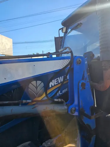 Trator new holland