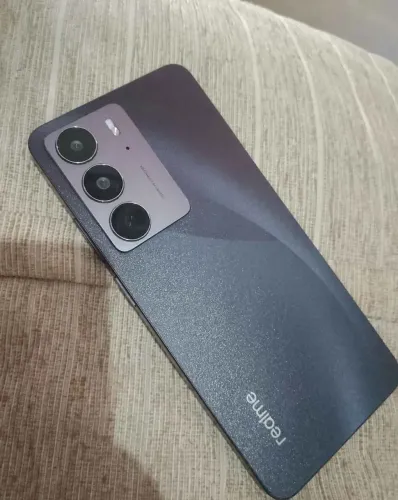C75 realme 