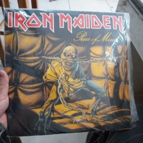 LP Vinil Iron 80' $370 Maiden Japan $270 Piece of Mind $360 Powerslave $270 nacionais zero