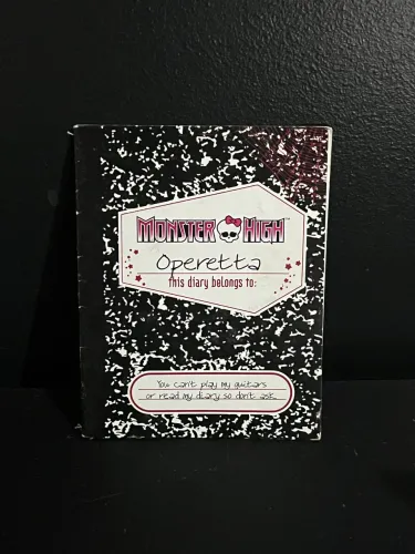 Diário da Boneca Operetta Básica Monster High