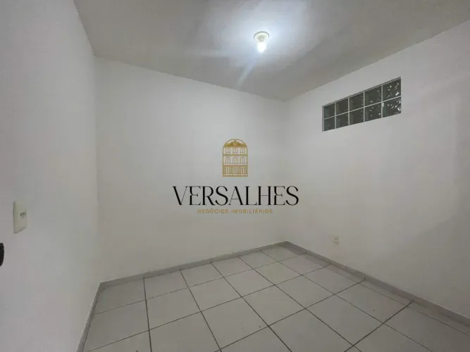 Casa / Flat para alugar com 2 quartos, 01 banheiro, não possui vaga de garagem, 45 m² - Ba
