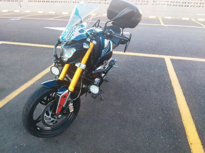 Moto BMW 310R 2021 impecável