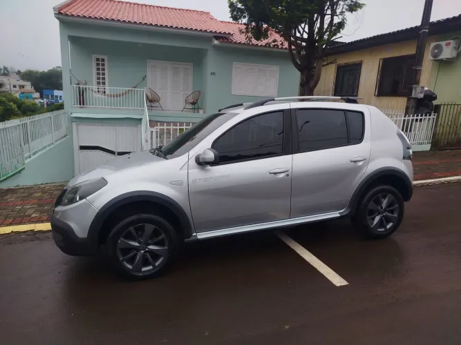Renault Sandero Stepway Hi-flex 1.6 16V 5P Aut. 2012