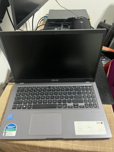 Notebook ASUS VivoBook X515M | 8GB RAM | SSD 128GB | Ideal para Estudos e Trabalho