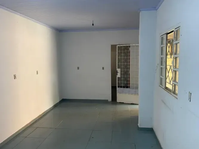 Alugo Casa Grande - Próximo a Faculdade Alfa