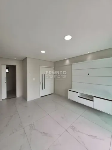 Apartamento para venda possui 72 metros quadrados com 2 quartos em Boa Viagem - Recife - P