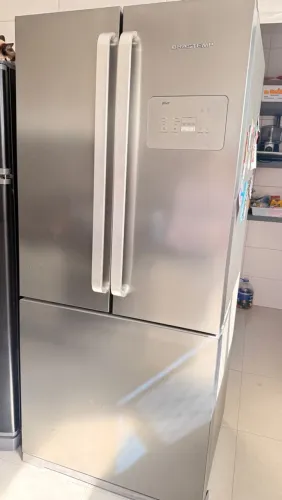 Refrigerador French Door Brastemp de 03 Portas Frost Free com 559 Litros Inox