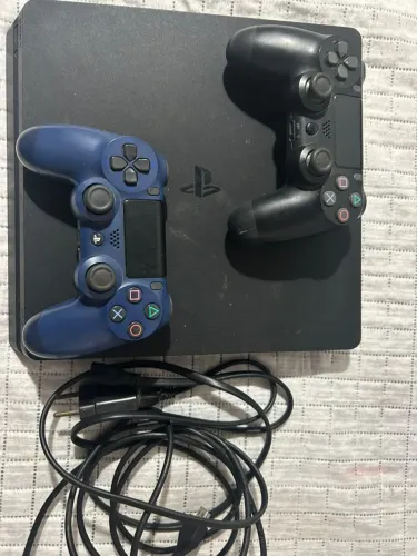 Playstation 4 Slim 1TB