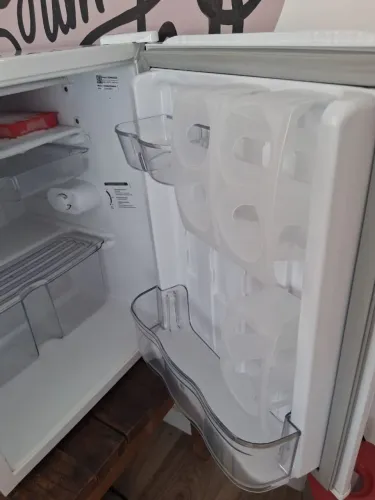 Vendo frigobar 
