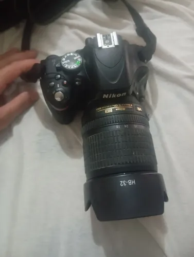Câmera fotográfica Nikon D5100 e lente