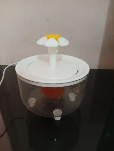 Bebedouro com filtro para gato/cachorro de pequeno porte (pote de água com filtro)