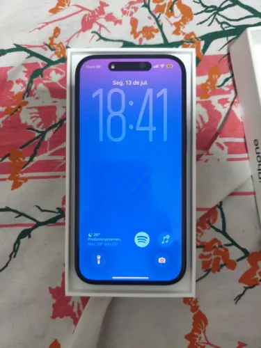 iPhone 15 128GB Preto