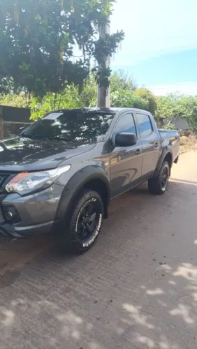 Mitsubishi L200 Tri. Outd. GLX 2.4 CD 4X4 Die. MEC 2021