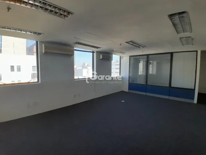 Sala Comercial à Venda no Jardim América no edifício Liberty Offices - Oportunidade Imperd