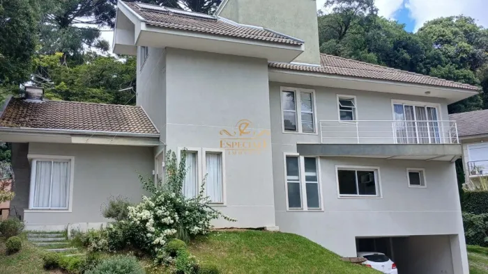 CASA COM 5 SUÍTES EM CONDOMÍNIO FECHADO - SANTA FELICIDADE