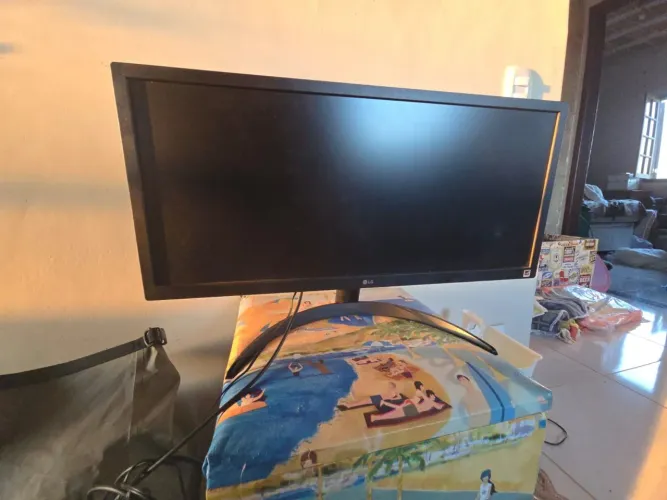 Monitor LED Gamer 25.7" UltraWide LG Full HD 75Hz<br><br>500 reais