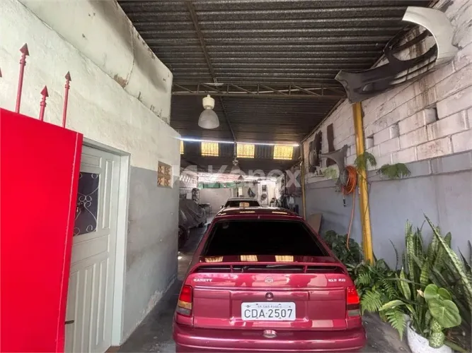 Galpão à venda com 203 m² em Parada Inglesa, São Paulo
