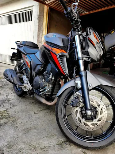 Fazer 250 FZ25 2025