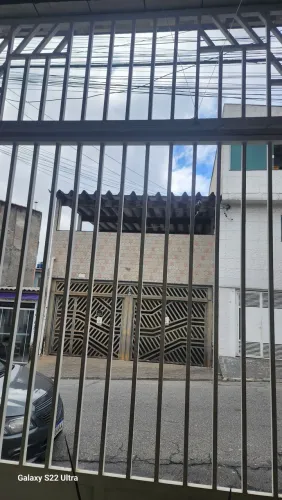 Portão automático em perfeito estado de conservação Garagem 