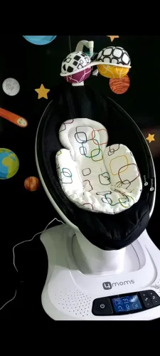Cadeira de balanço e descanso Mamaroo 4.0
