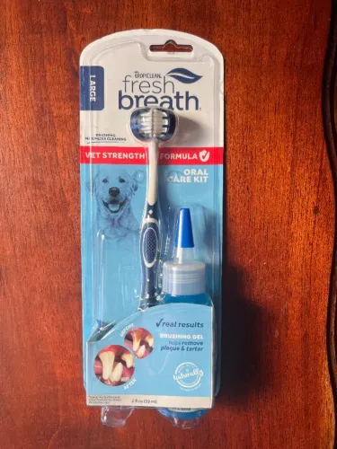 Kit Escova e Gel Dental para Cães Grandes TropiClean Fresh Breath - Lacrado