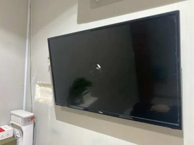 TV PHILCO SEM FUNCIONAR