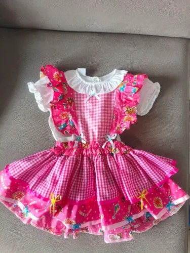 Vestido Junino encantador! Esse é pra sua princesa brilhar!
